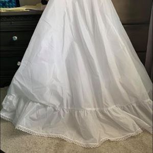Bridal slip (ball gown hoopless)